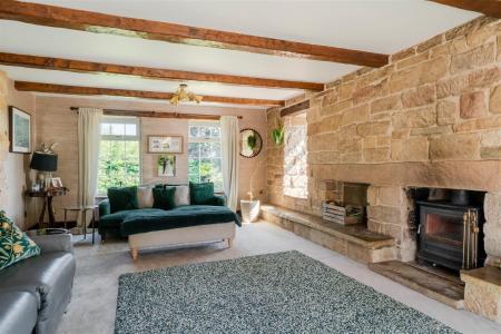 Living Room-2.jpg