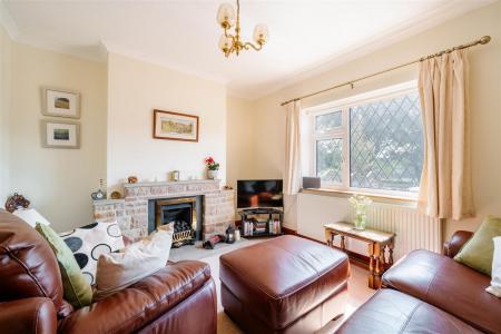 Living Room.jpg