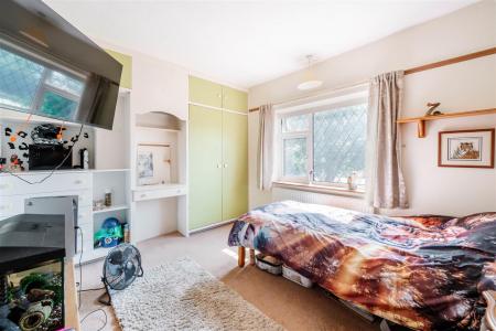 Bedroom1.jpg