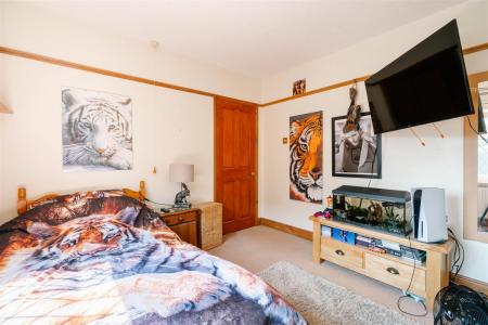 Bedroom1-2.jpg