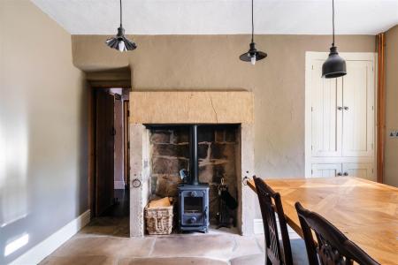 Dining Room-2.jpg