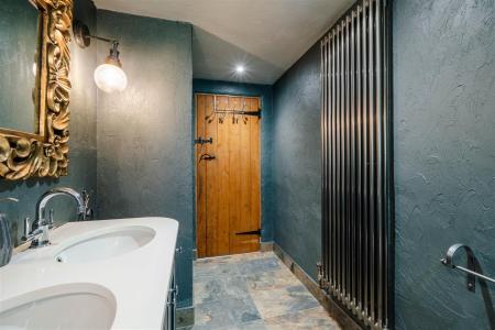 Bathroom-2.jpg