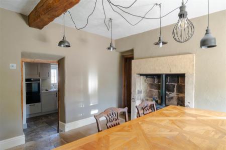 Dining Room-3.jpg