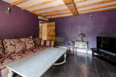 Living Room-3.jpg
