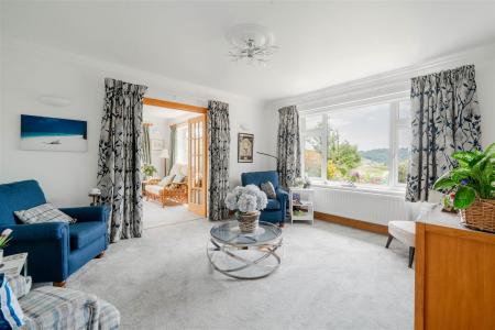 Living Room-3.jpg