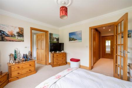 Main Bedroom-2.jpg