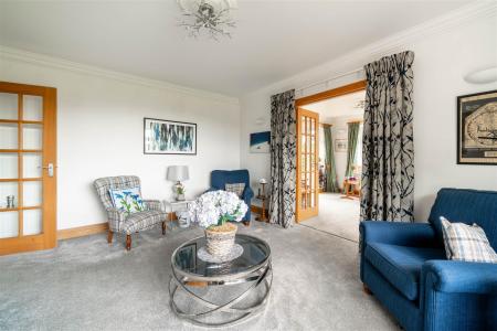 Living Room-4.jpg