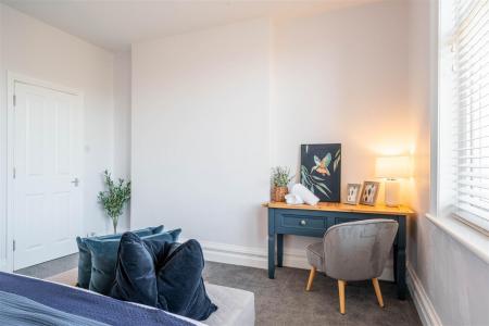 Bedroom1-2.jpg