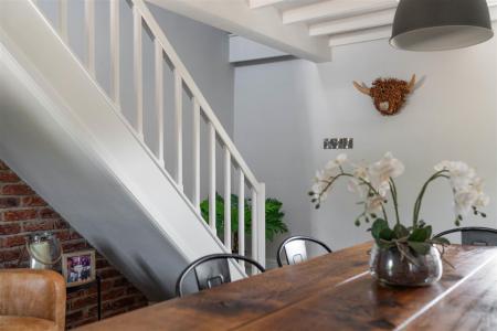 Dining Room-4.jpg