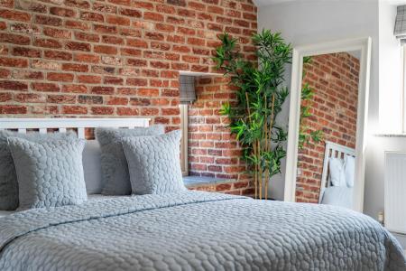 Bedroom1.jpg