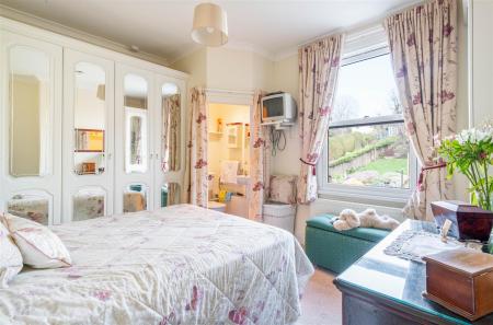 Bedroom3.jpg