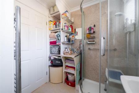 Bathroom-2.jpg