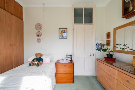 Bedroom2-4.jpg