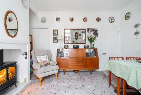 Dining Room-3.jpg
