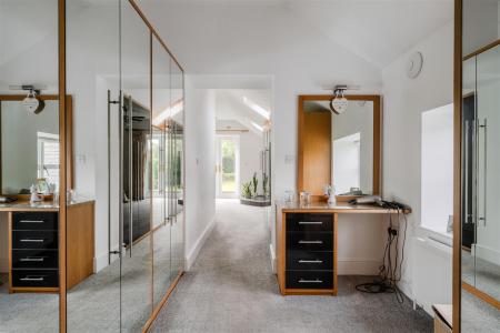 Bedroom3.jpg