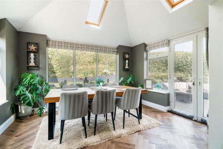 Dining Room.jpg