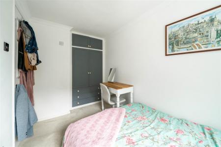 Bedroom2-2.jpg