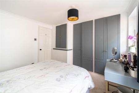 Bedroom1-3.jpg