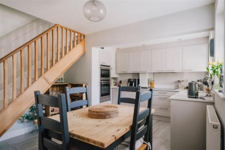 Kitchen-4.jpg