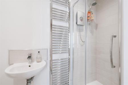 DS Shower Room-2.jpg
