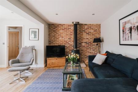 Living Room-2.jpg