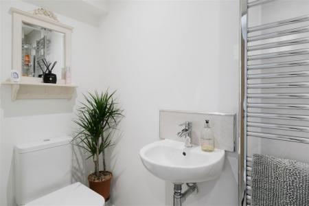 DS Shower Room.jpg
