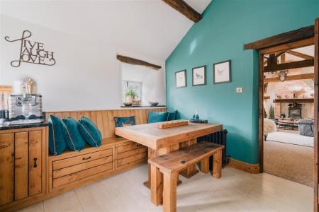 Kitchen-3.jpg