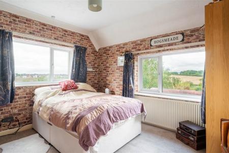 Bedroom2.jpg