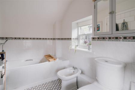Bathroom-2.jpg