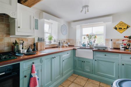 Kitchen-2.jpg