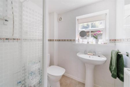 Shower Room.jpg