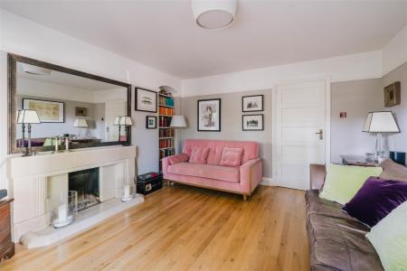 Living Room-2.jpg