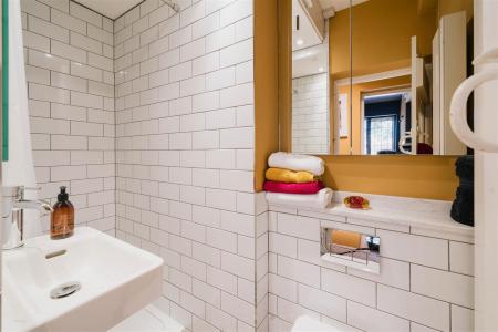 DS Shower Room.jpg