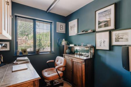 Office1.jpg