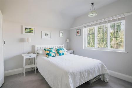 Bedroom4.jpg