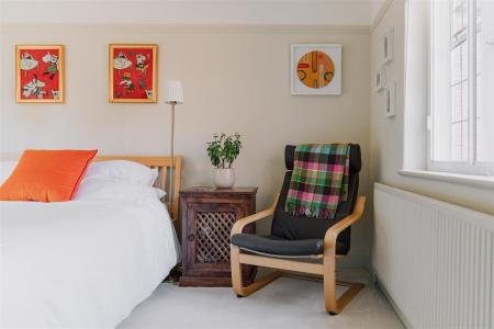 Bedroom1-5.jpg