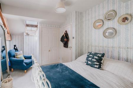 Bedroom1-2.jpg