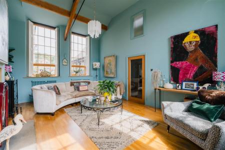 Living Room-4.jpg