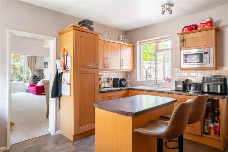 Kitchen-3.jpg