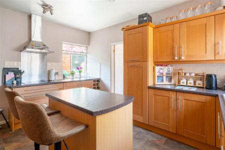 Kitchen-2.jpg