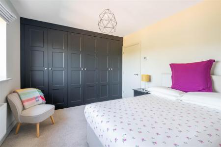 Bedroom1-3.jpg