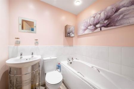 Bathroom.jpg