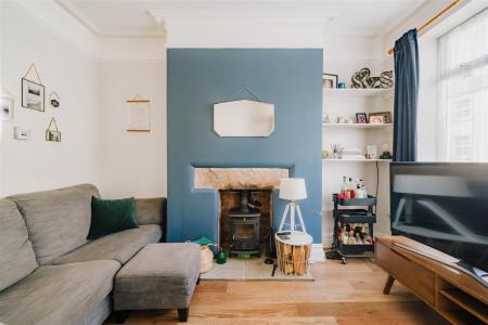 Living Room-3.jpg