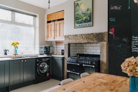 Kitchen-4.jpg