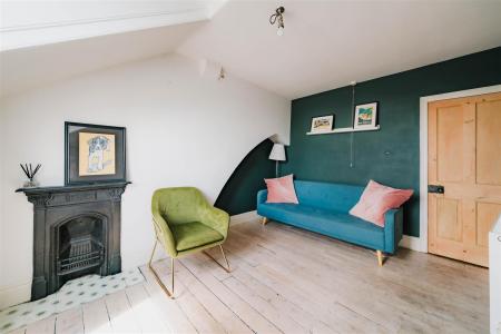 Bedroom1-2.jpg