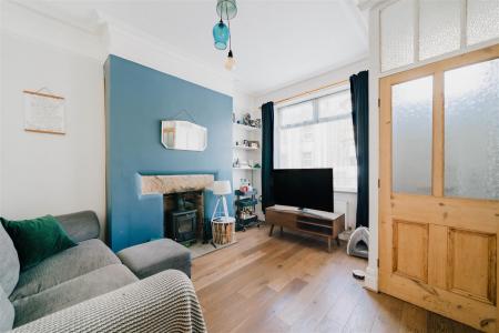 Living Room.jpg