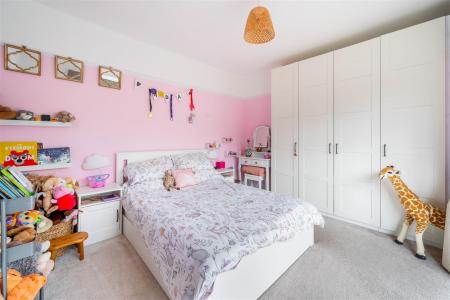 bedroom4.jpg