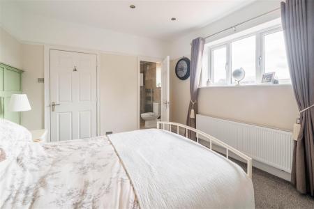 bedroom5.jpg