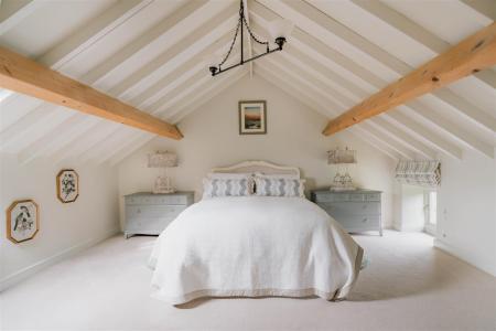 Bedroom1-4.jpg