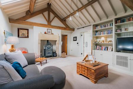 Living Room-4.jpg